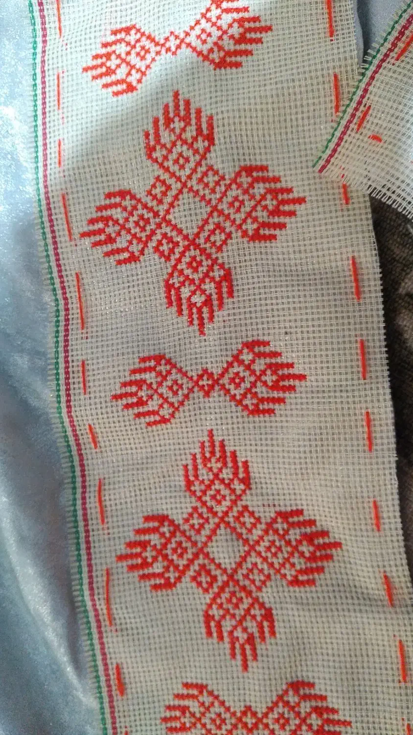 دوچگر توروک|لباس|سراوان, |دیوار