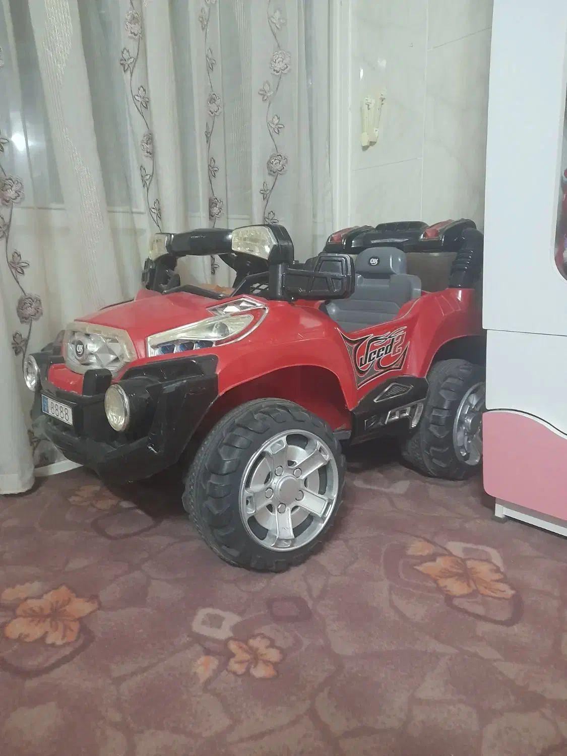 جیپ|اسباببازی بچه|برخوار, |دیوار