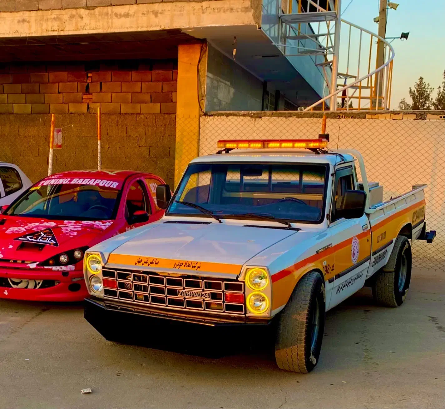 یدک کش 24 ساعته قیمت منصفانه یدکش جرثقیل|خدمات حمل و نقل|اصفهان, آبشار|دیوار