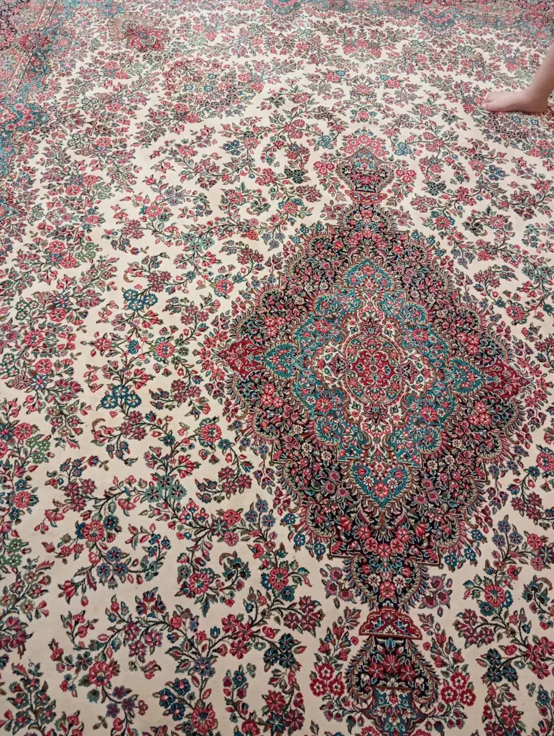 3 عدد فرش 12 متری سرام500 شانه تراکم 700|فرش|کرمان, |دیوار