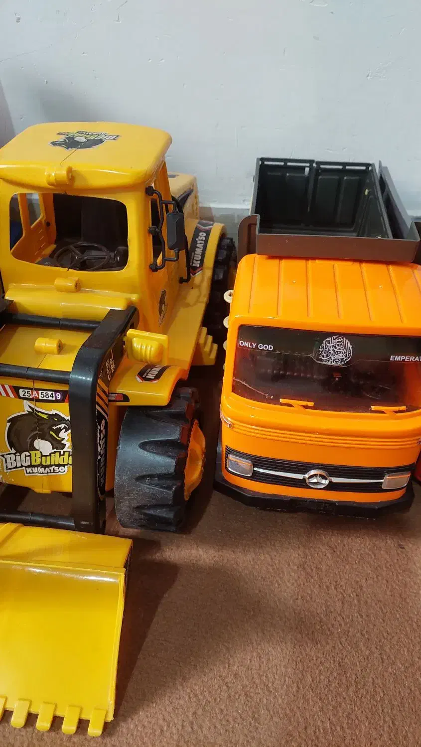 ماشین اسباب بازی|اسباببازی بچه|صدرا-فارس, فاز ۱|دیوار