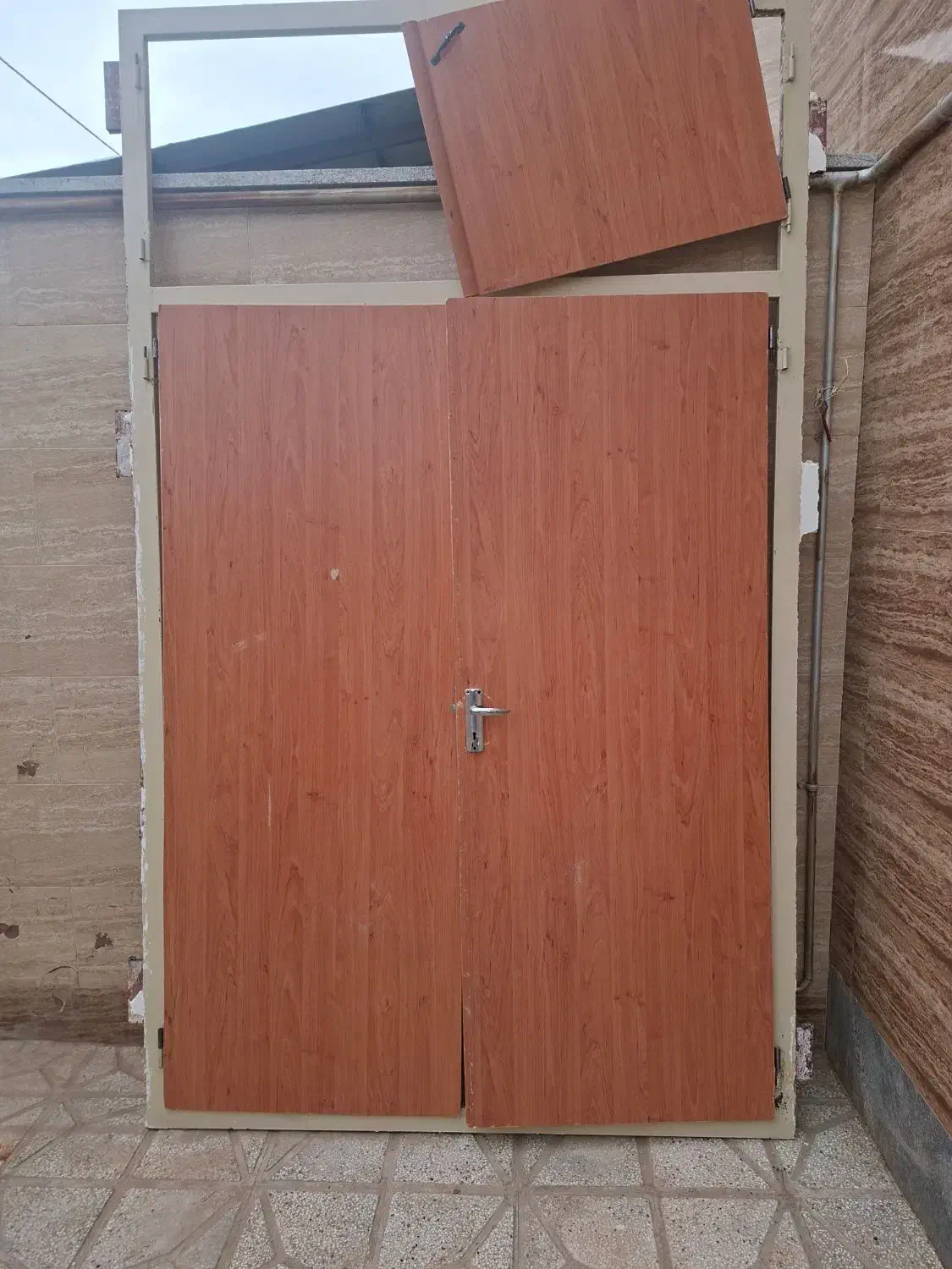 درب جالحافی وچارچوب آهنی کامل|مصالح و تجهیزات ساختمان|بجستان, |دیوار