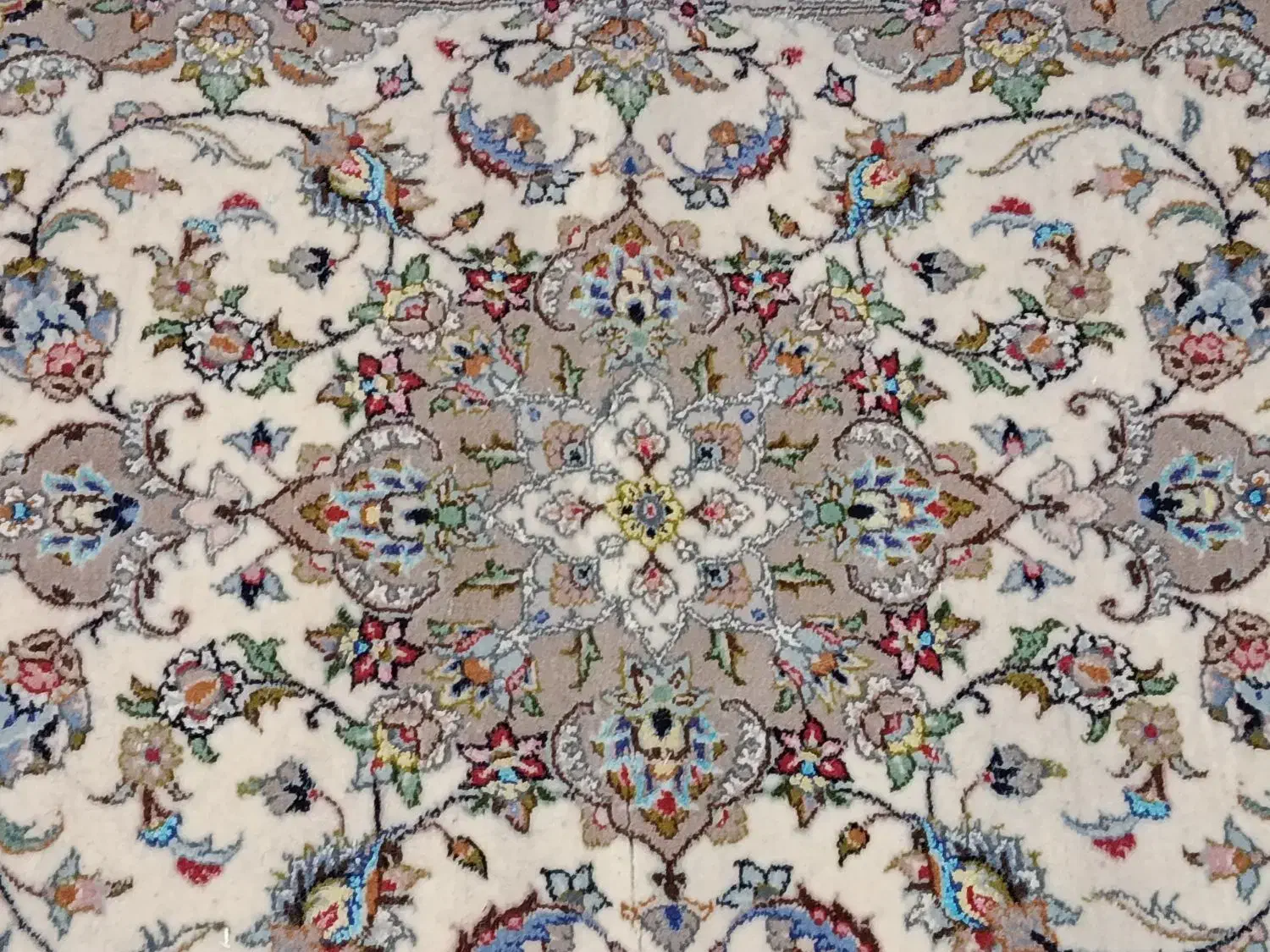 فرش دست بافت یک جفت|فرش|نجفآباد, حومه نجف آباد|دیوار