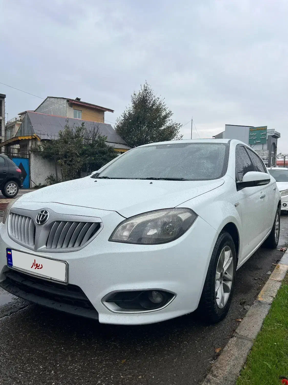 برلیانس۳۲۰ مدل۹۶ درحد صفر|خودرو سواری و وانت|لاهیجان, گلستان|دیوار