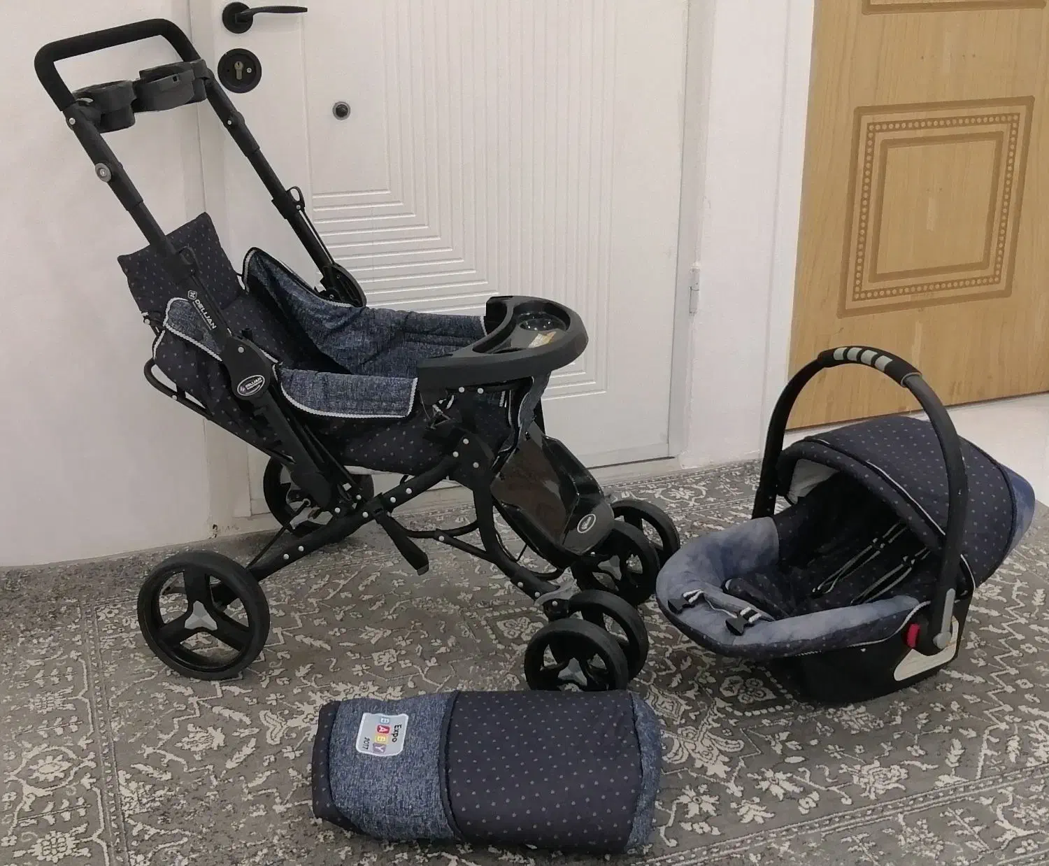 کالسکه و کریر در حد نو|کالسکه و لوازم جانبی|مشهد, صداقیه|دیوار