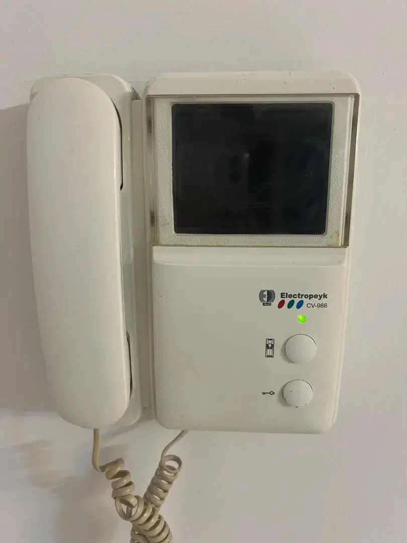 تعمیر تخصصی آیفون تصویری درب منزل ( کوماکس، تابا )|خدمات پیشه و مهارت|تهران, صادقیه|دیوار