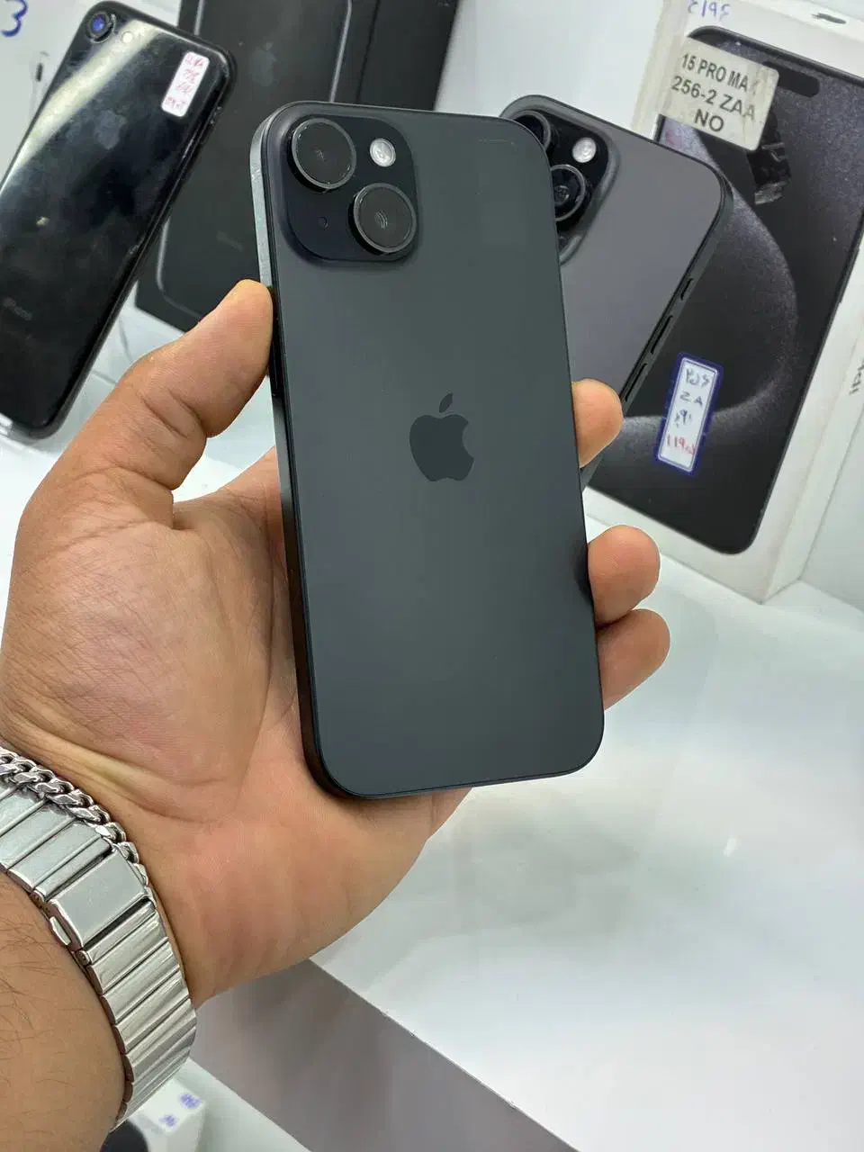 اپل iPhone 15 خوشمزه بدون پیش پرداخت|موبایل|اصفهان, احمدآباد|دیوار