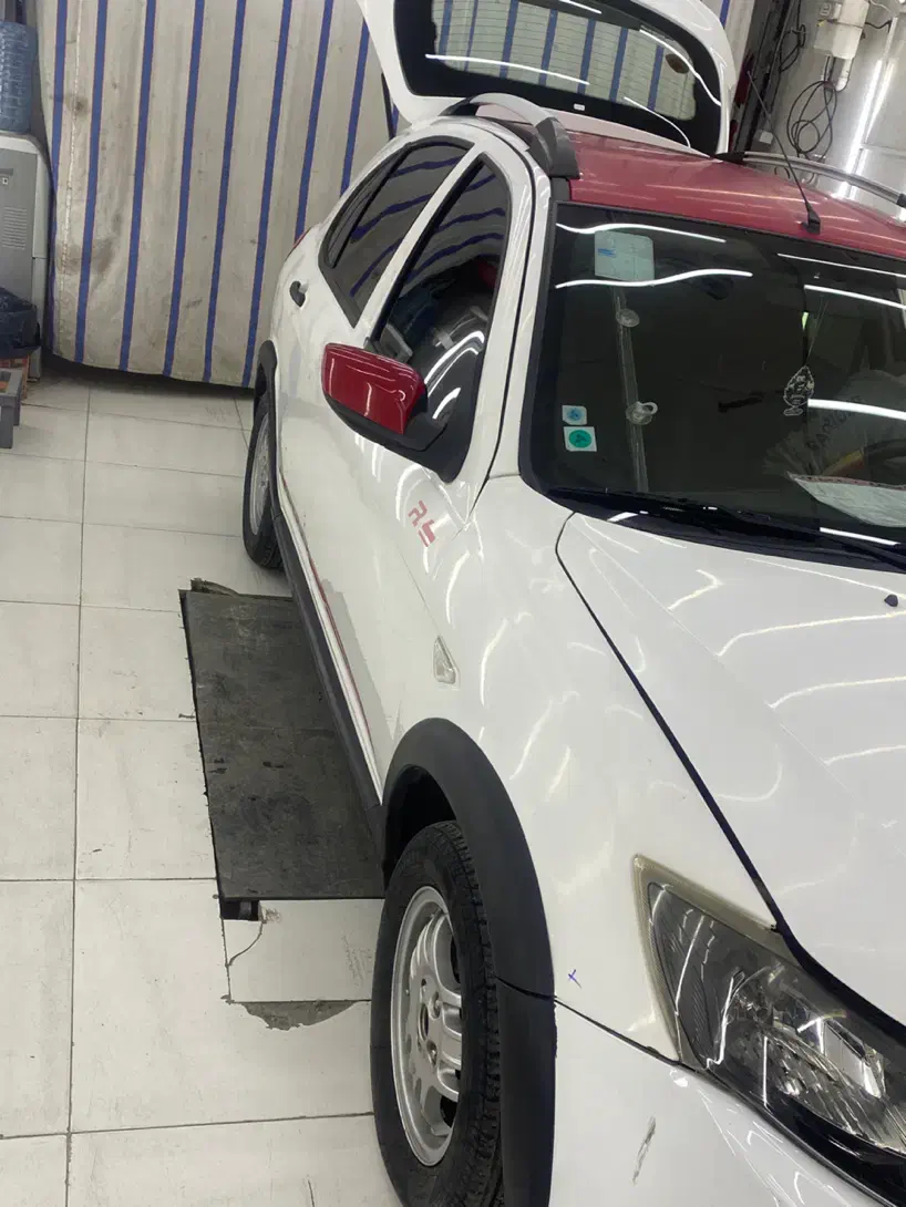 کوییک ۱۴۰۰سفید قرمزR|خودرو سواری و وانت|شیراز, میانرود|دیوار