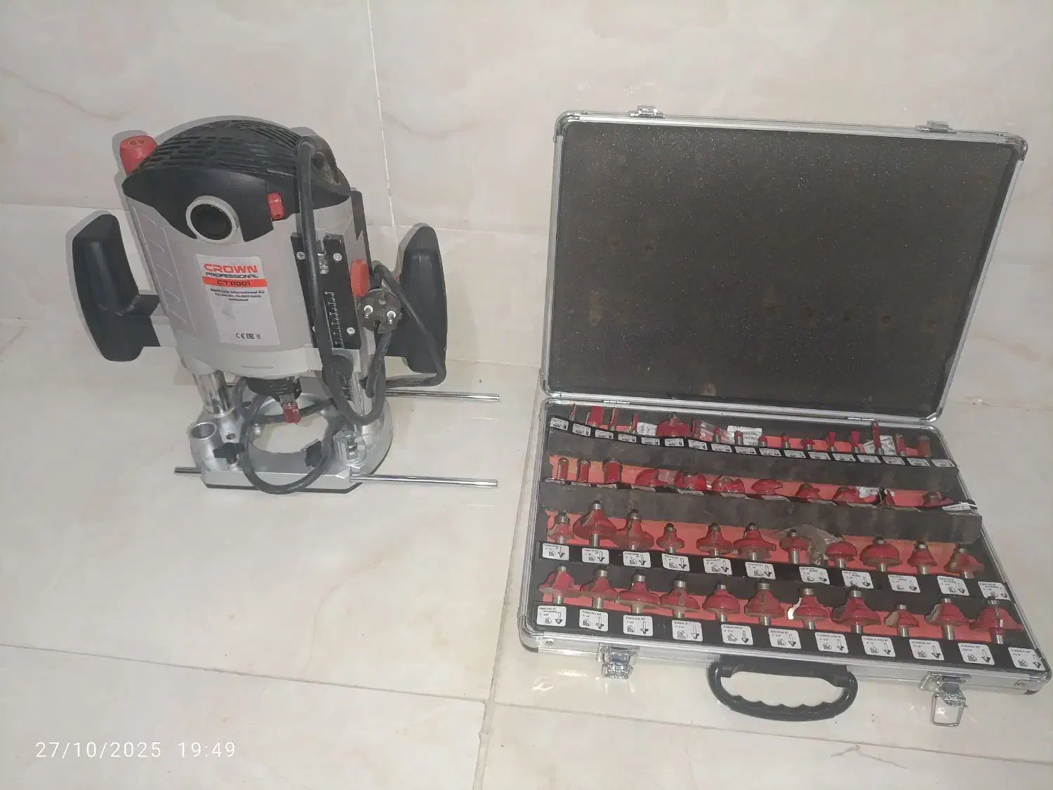 اور فرز و...|ابزارآلات|قروه, |دیوار