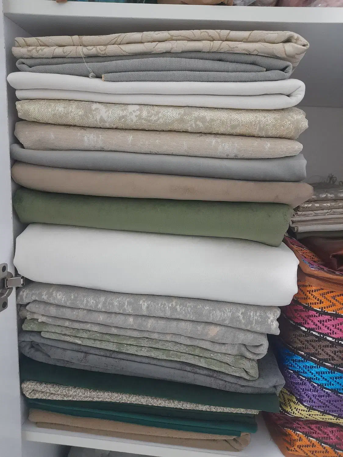 انواع روبالشتی/انواع کوسن مبل/پارچه مبلی خارجی|رختخواب، بالش، پتو|قرچک, میرزائی شمالی|دیوار