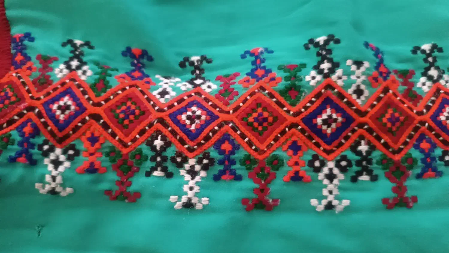 لباس بلوچی|لباس|سراوان, |دیوار