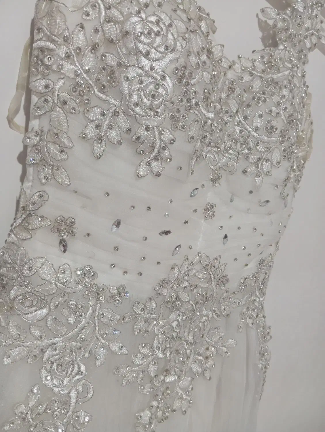 لباس عروس|لباس|باسمنج, |دیوار