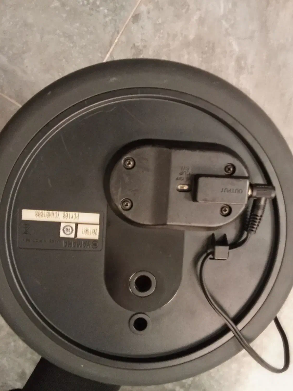 سنج یاماها|آلات موسیقی|ساری, |دیوار