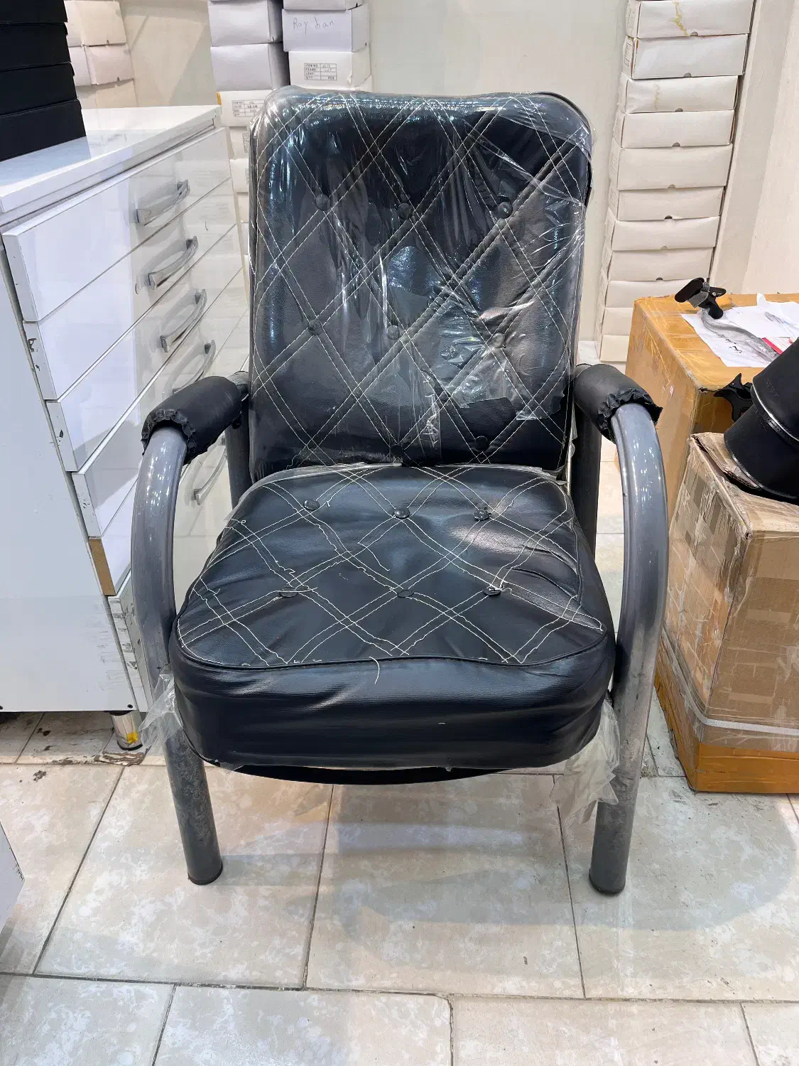 صندلی|مبلمان اداری|بندر گناوه, |دیوار