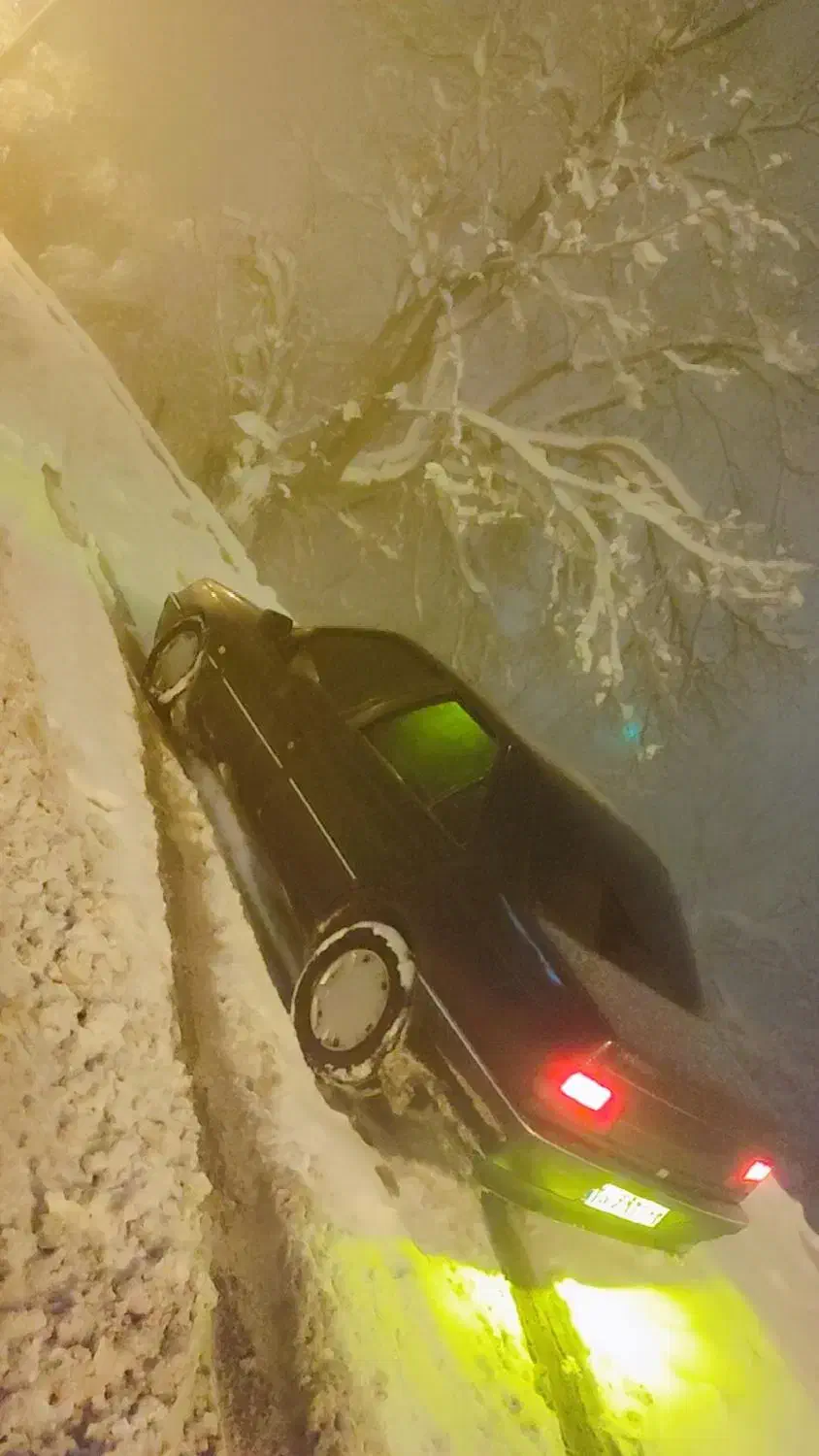 405|خودرو سواری و وانت|کاشان, پشت شهربانی|دیوار