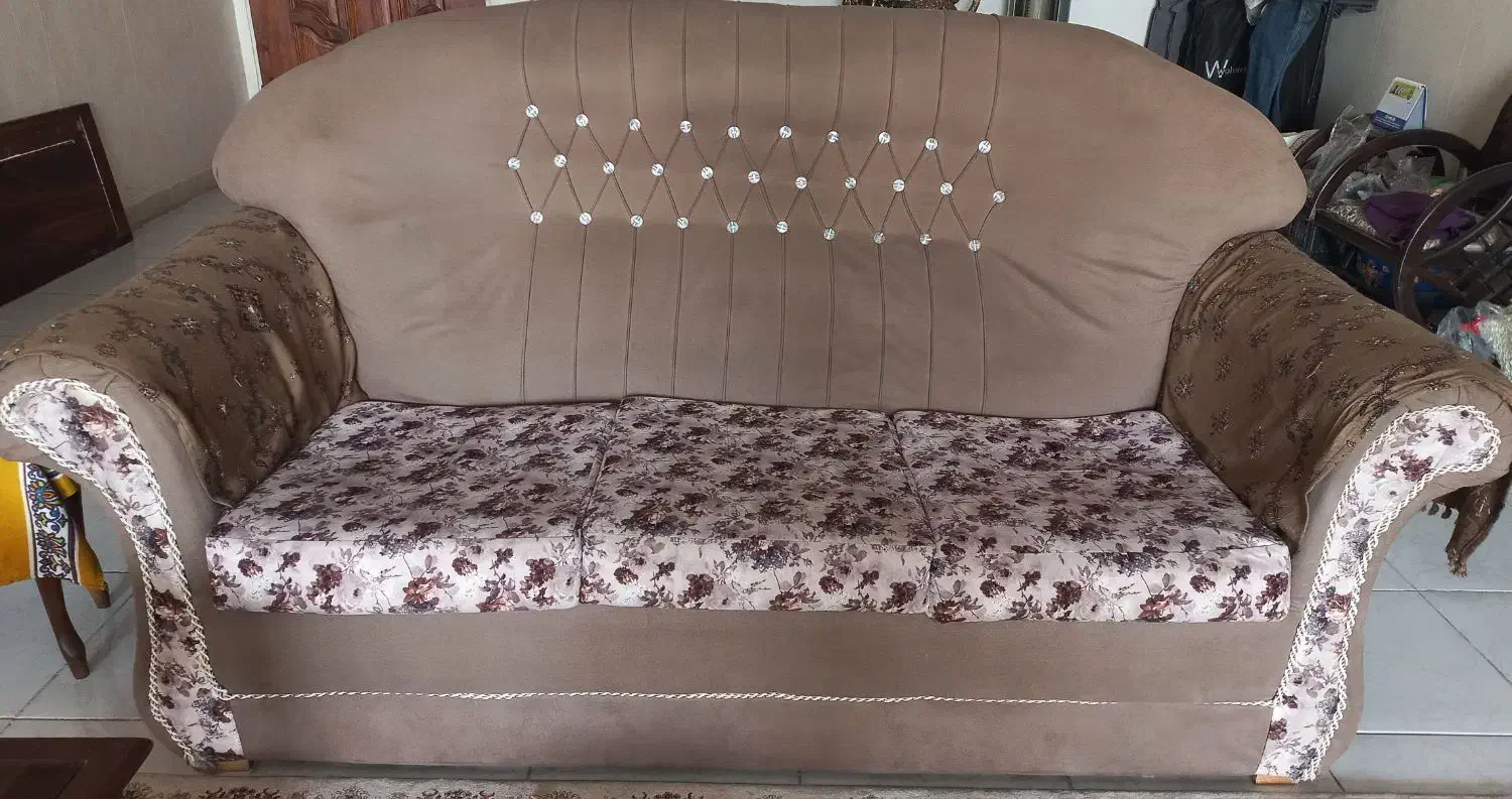 مبل راحتی 7نفره با میز وسط|مبلمان خانگی و میز عسلی|فردیس, شهرک شهید حسینی|دیوار