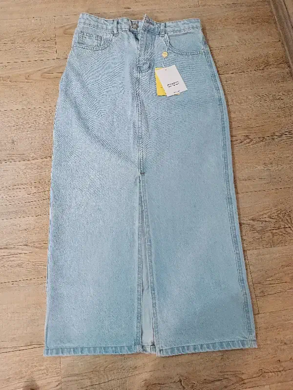 دامن جین مجلسی|لباس|تربت جام, مطهری|دیوار