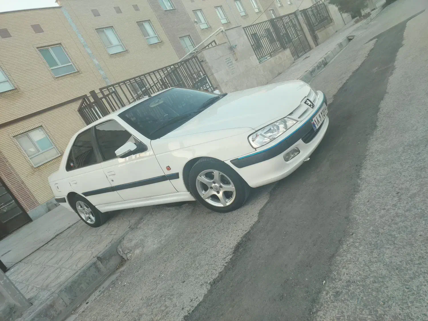 پژو پارس|خودرو سواری و وانت|سلفچگان, |دیوار