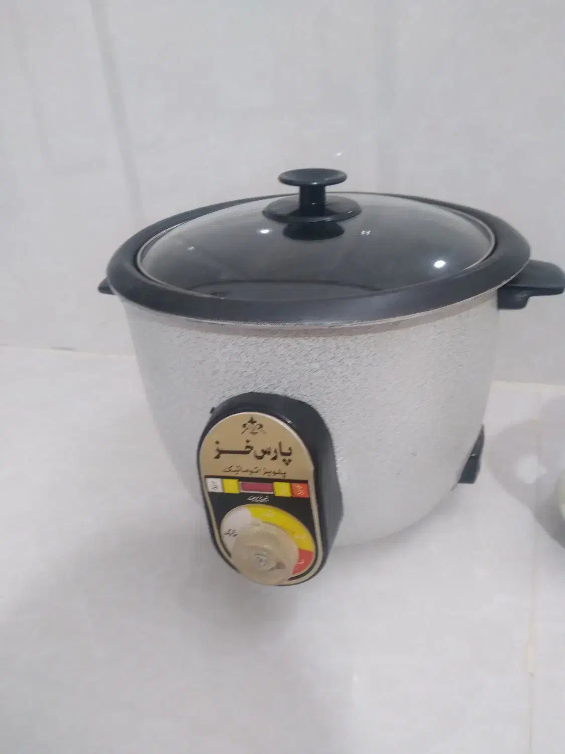 لوازم خانگی|آبمیوه‌گیر و آب‌مرکبات‌گیر|زبرخان, |دیوار