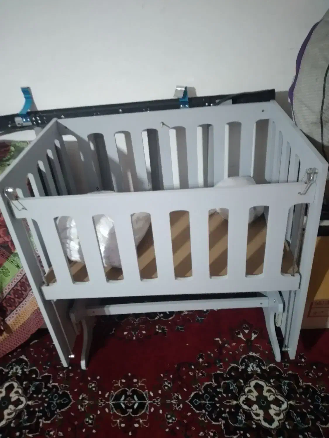 گهواره درحد نو|تخت و صندلی بچه|کنگاور, |دیوار