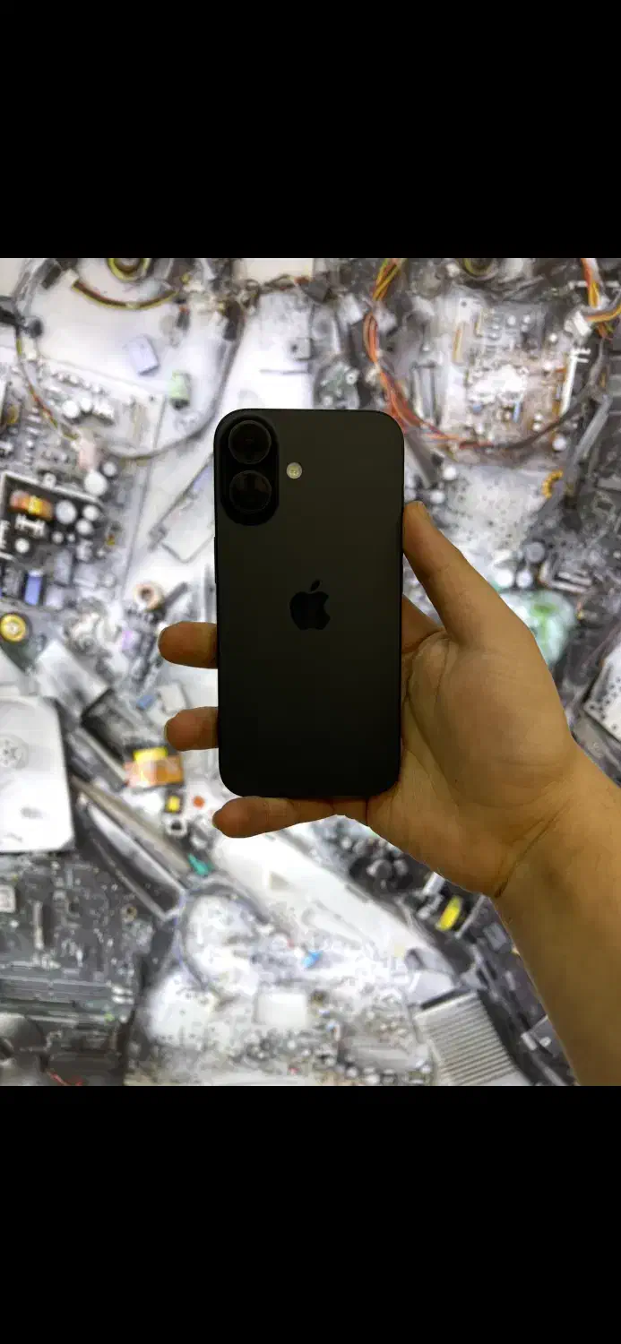 ایفون ۱۶نرمال دارای گارانتی شرکتی و ۱۲۸گیگ|موبایل|اصفهان, مفتح|دیوار