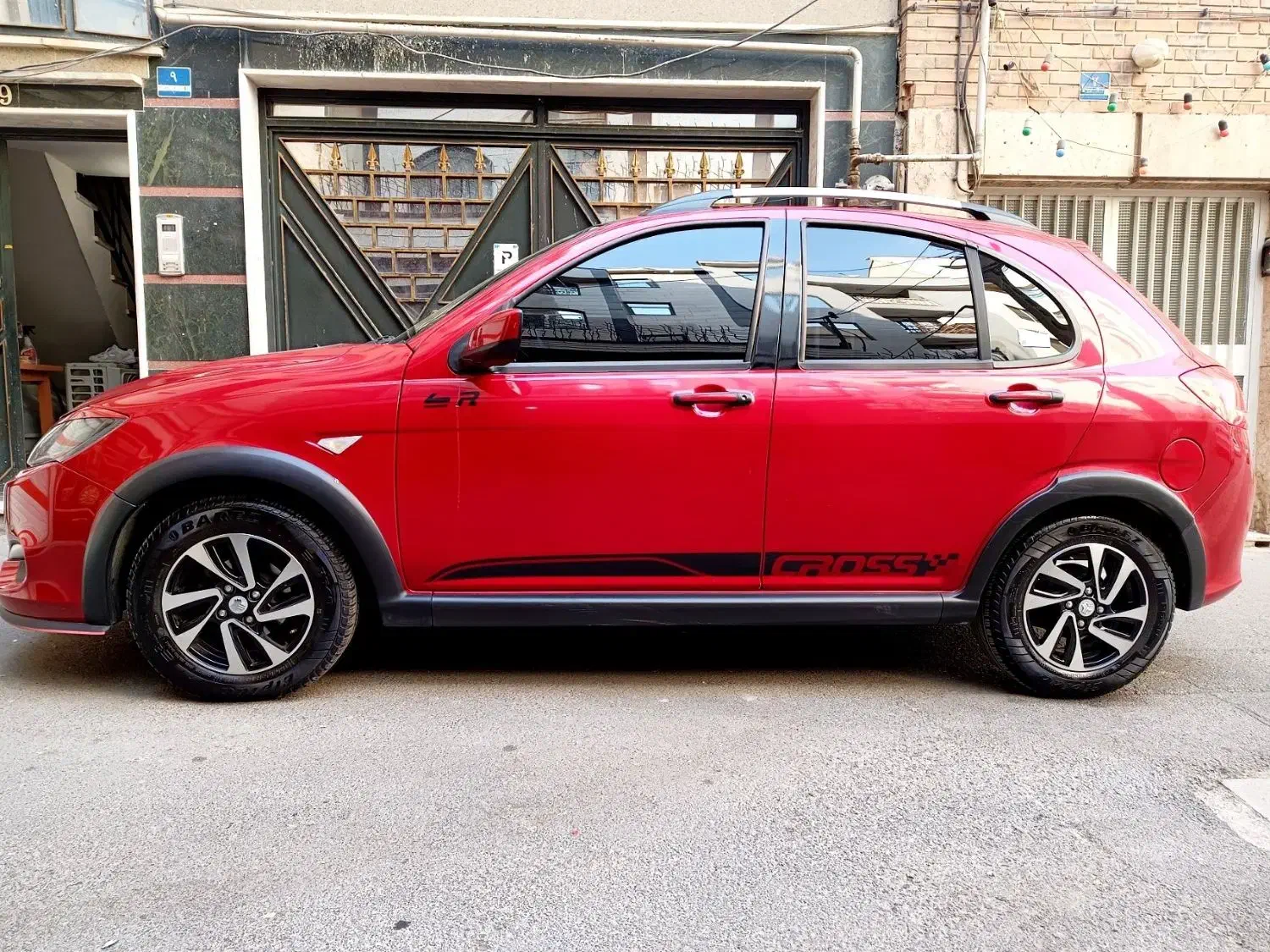 کوییک R قرمز مشکی در حد صفر کم کارکرد|خودرو سواری و وانت|تهران, دکتر هوشیار|دیوار