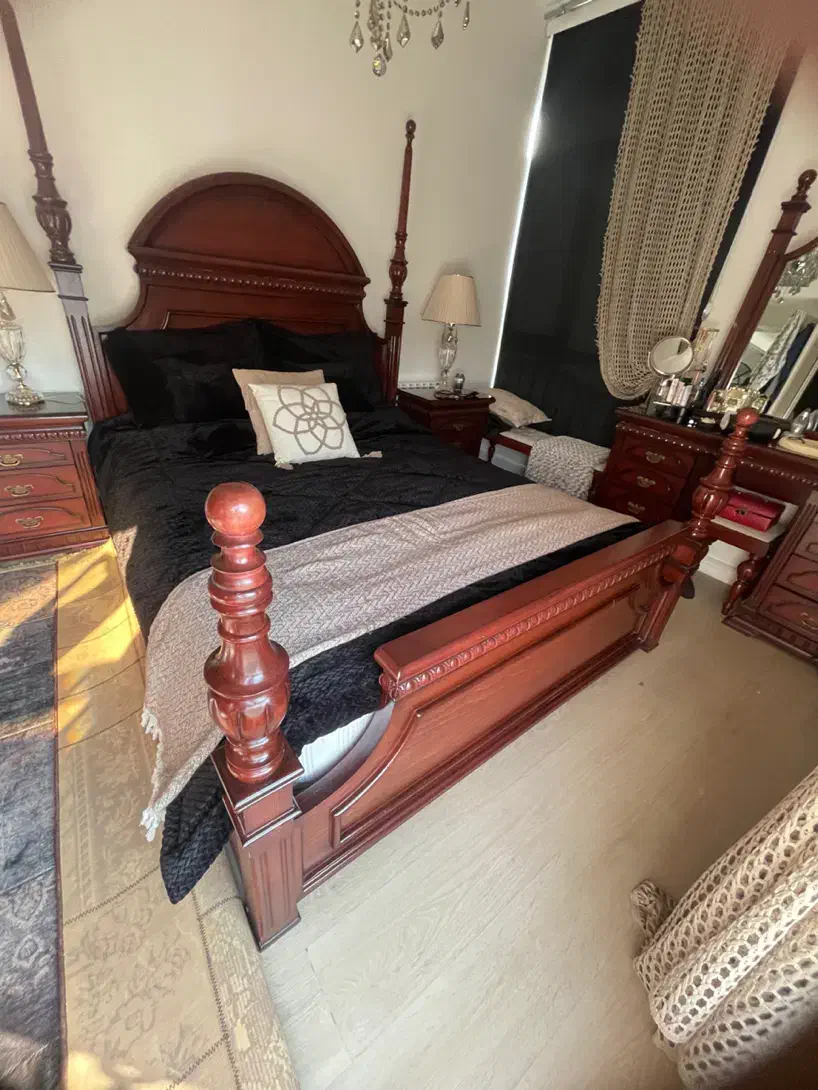 سرویس تخت چوبی و میز آرایش دو نفره|تخت و سرویس خواب|تهران, سازمان برنامه شمالی|دیوار