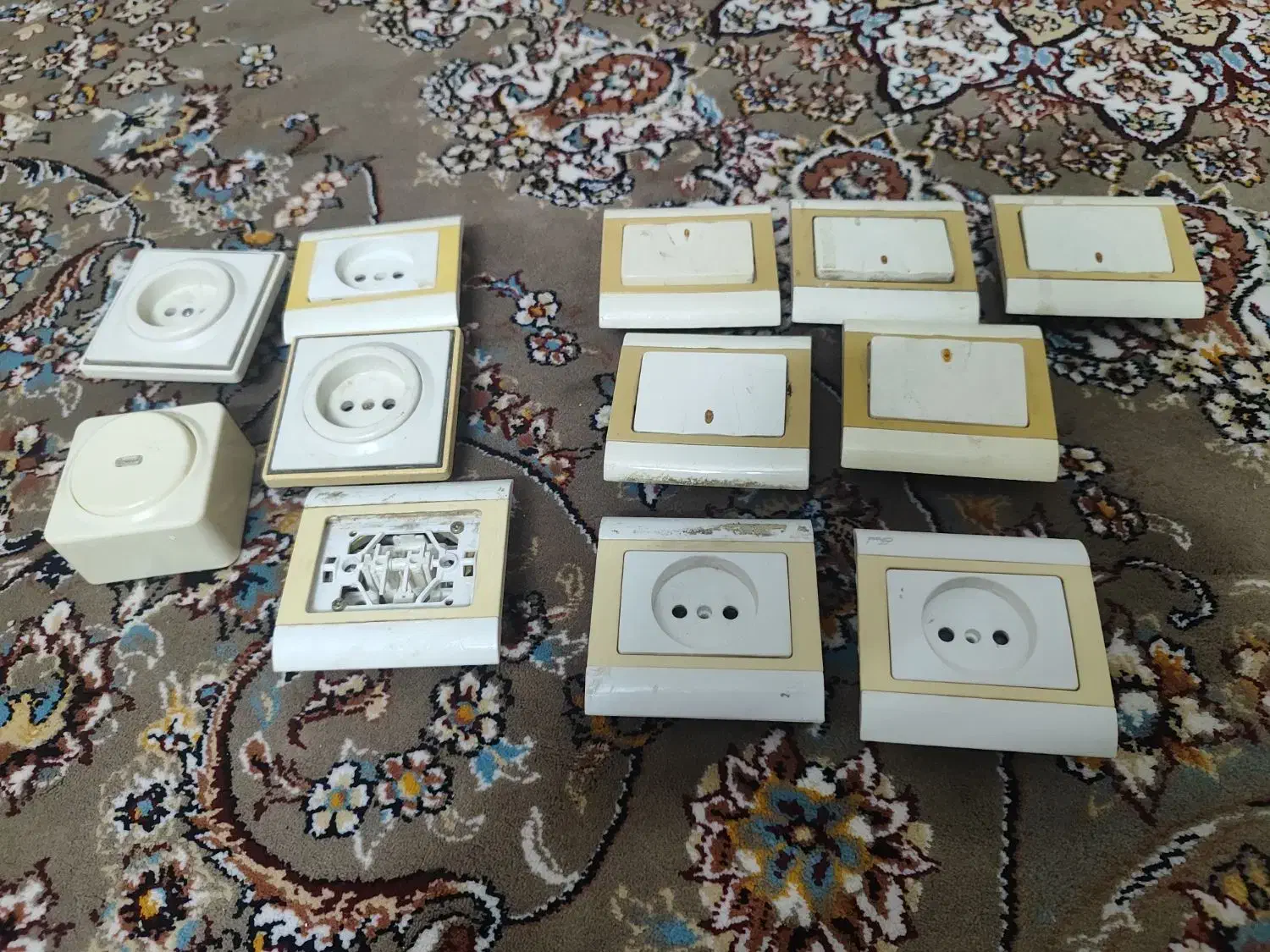 کلیدپریزسالم|مصالح و تجهیزات ساختمان|مشهد, خواجه ربیع|دیوار