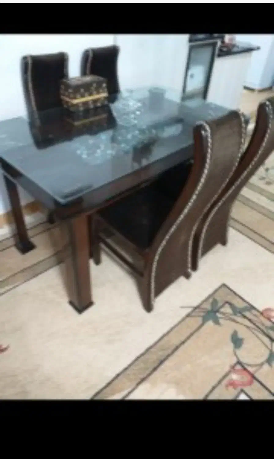 میز نهار خوری شش نفره همراه چهار صندلی|میز و صندلی غذاخوری|گرگان, |دیوار