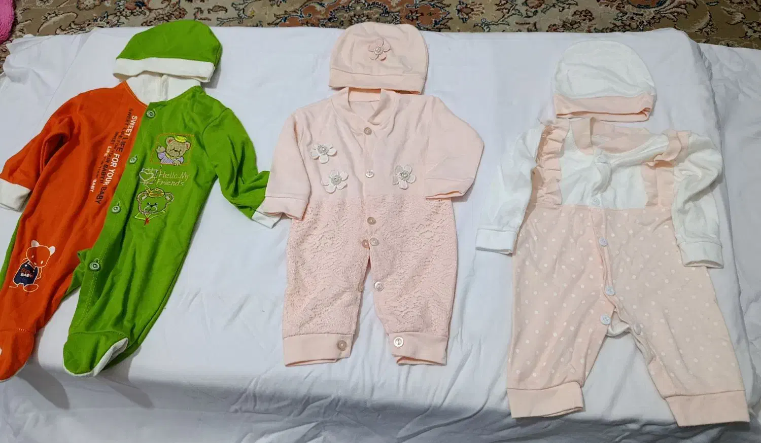 لباس نوزادی ولباس کودک|کفش و لباس بچه|اشتهارد, |دیوار