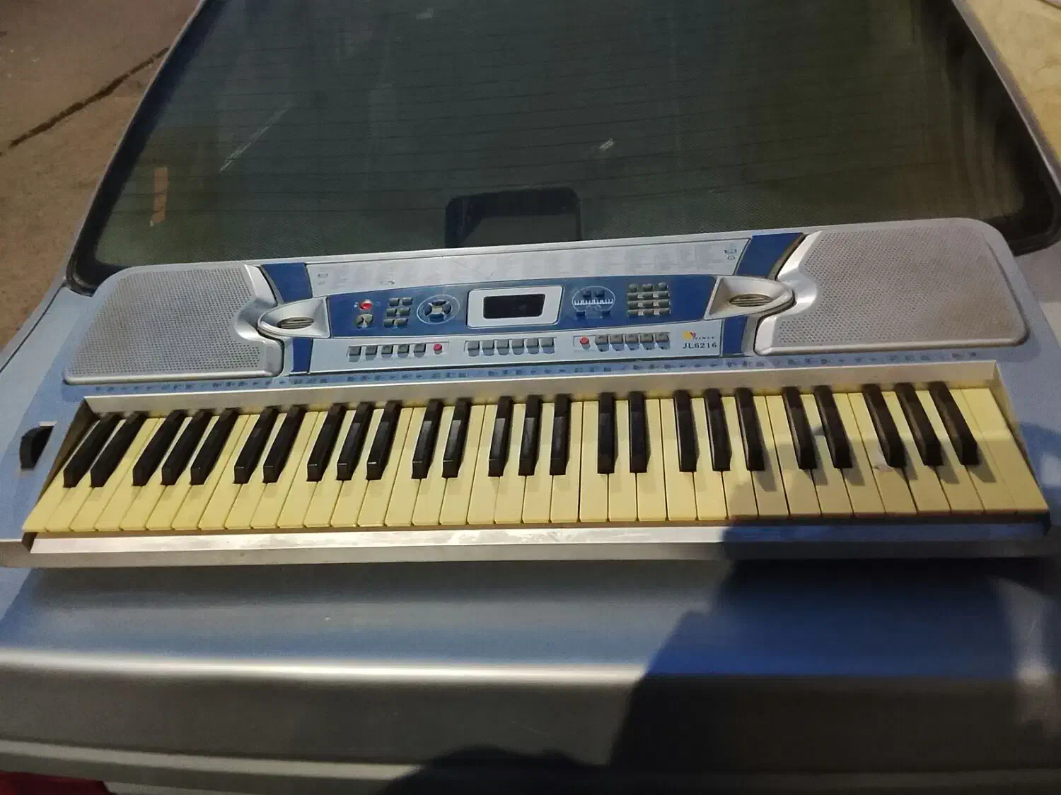 ارگ|پیانو، کیبورد، آکاردئون|زنجان, |دیوار