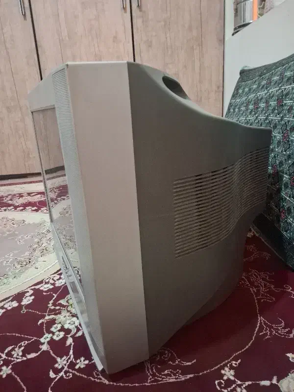 تلوزیون صنام در حد نو کم کار|تلویزیون و پروژکتور|کرمانشاه, |دیوار