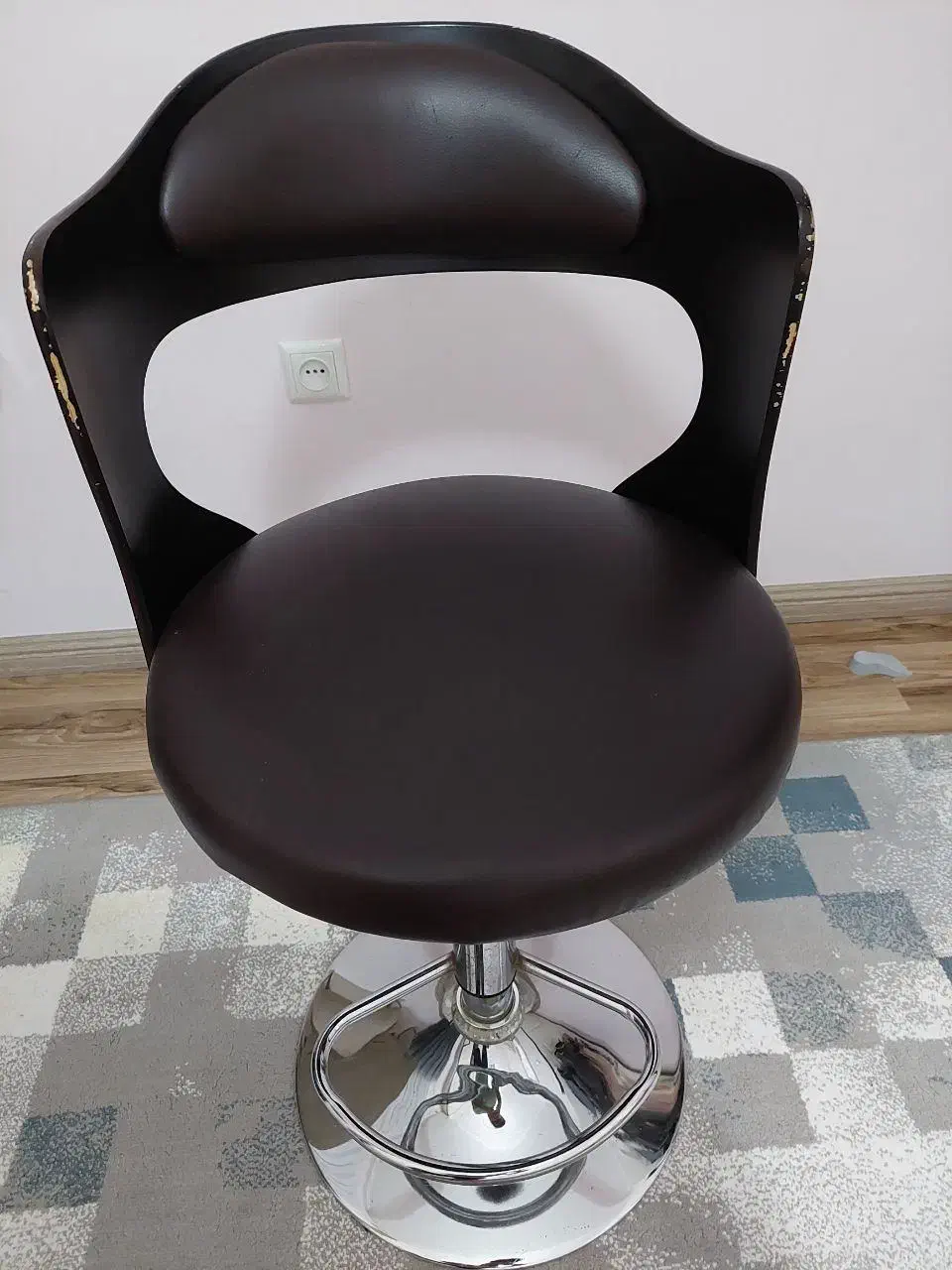 فروش صندلی گردون|آرایشگاه و سالن‌های زیبایی|آستارا, |دیوار