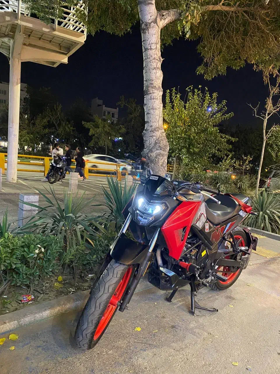 گلکس na180|موتورسیکلت|مشهد, هفت تیر (آب و برق)|دیوار