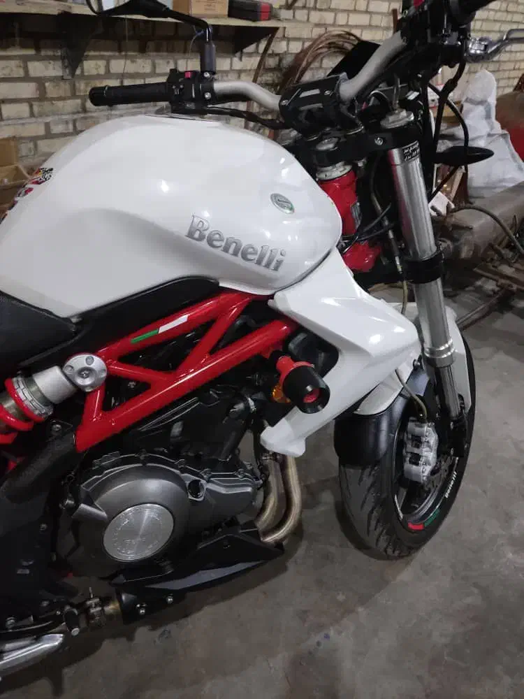 بنلی 300 استثنایی|موتورسیکلت|فولادشهر, A1|دیوار