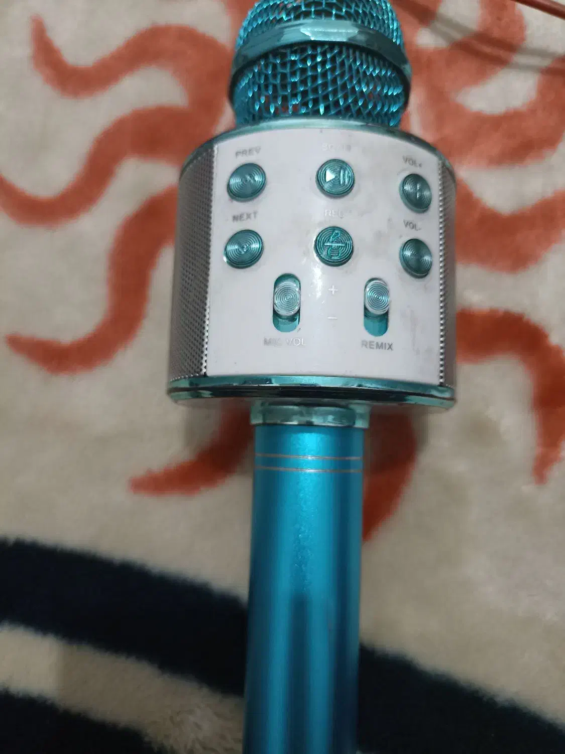 هدفون و میکروفن|آلات موسیقی|ساوه, |دیوار