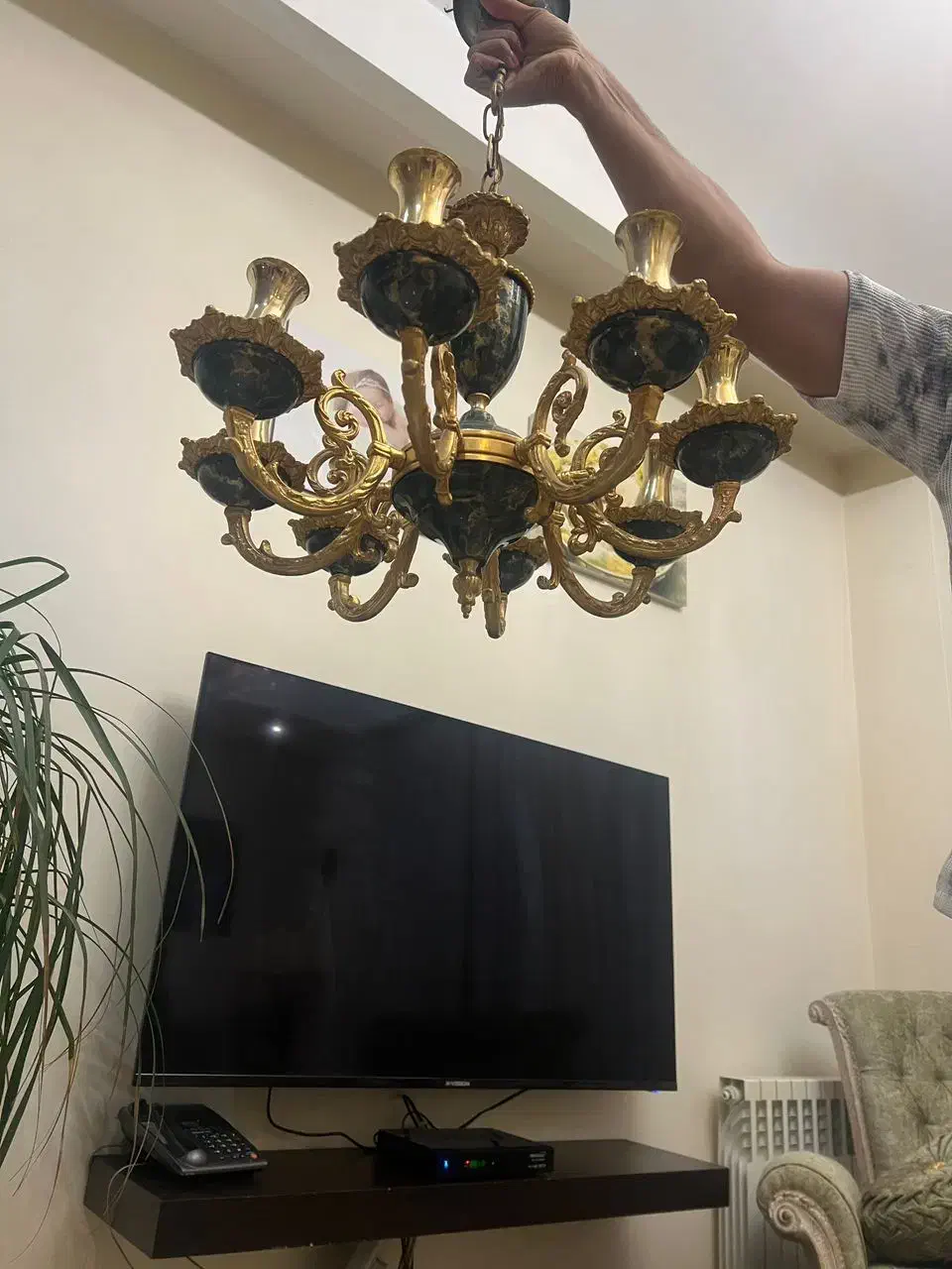 لوستر ۸ شعله سبز و طلایی|لوستر و چراغ آویز|تهران, یوسف‌آباد|دیوار