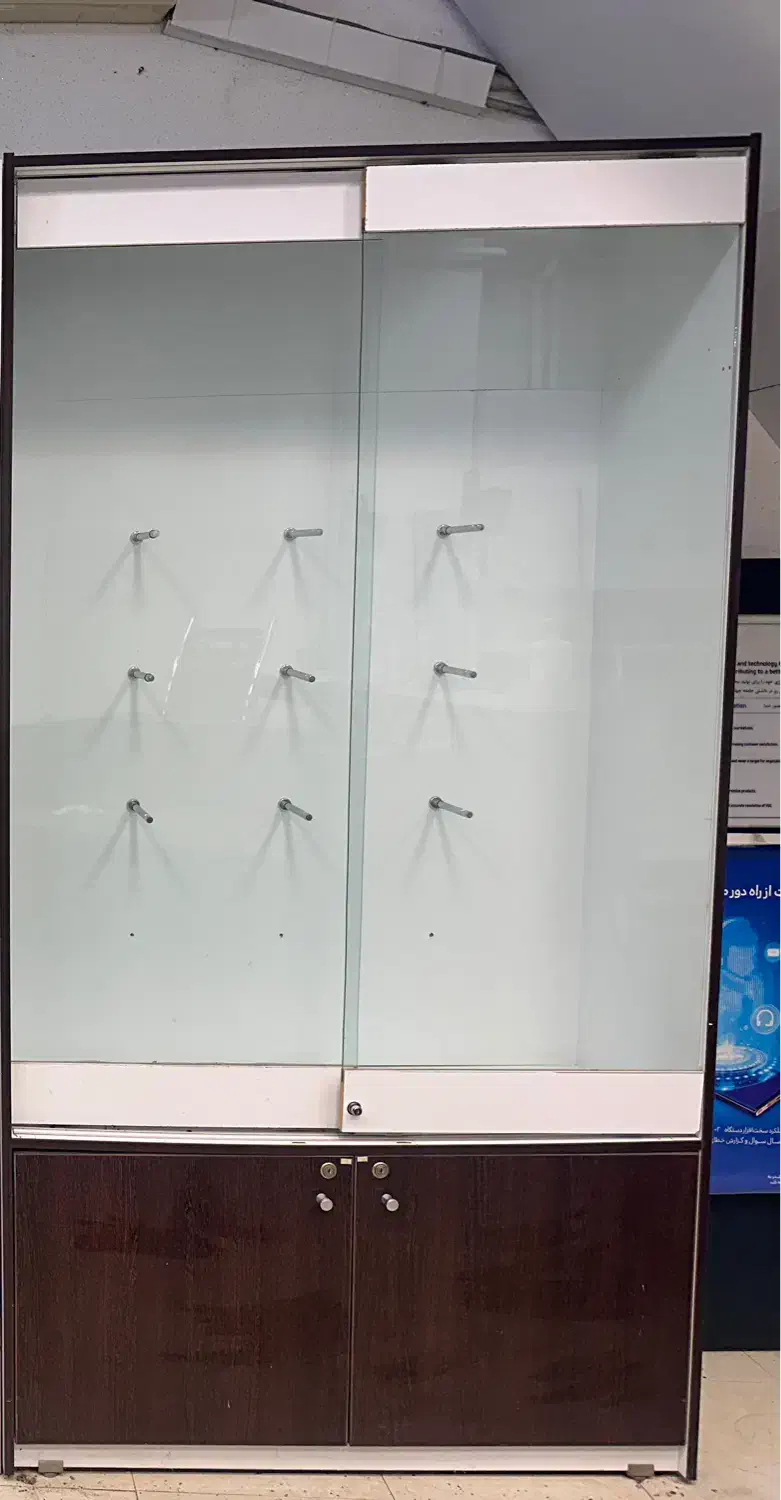 ۲ عدد ویترین فروشگاهی|فروشگاه و مغازه|رشت, رودباری|دیوار