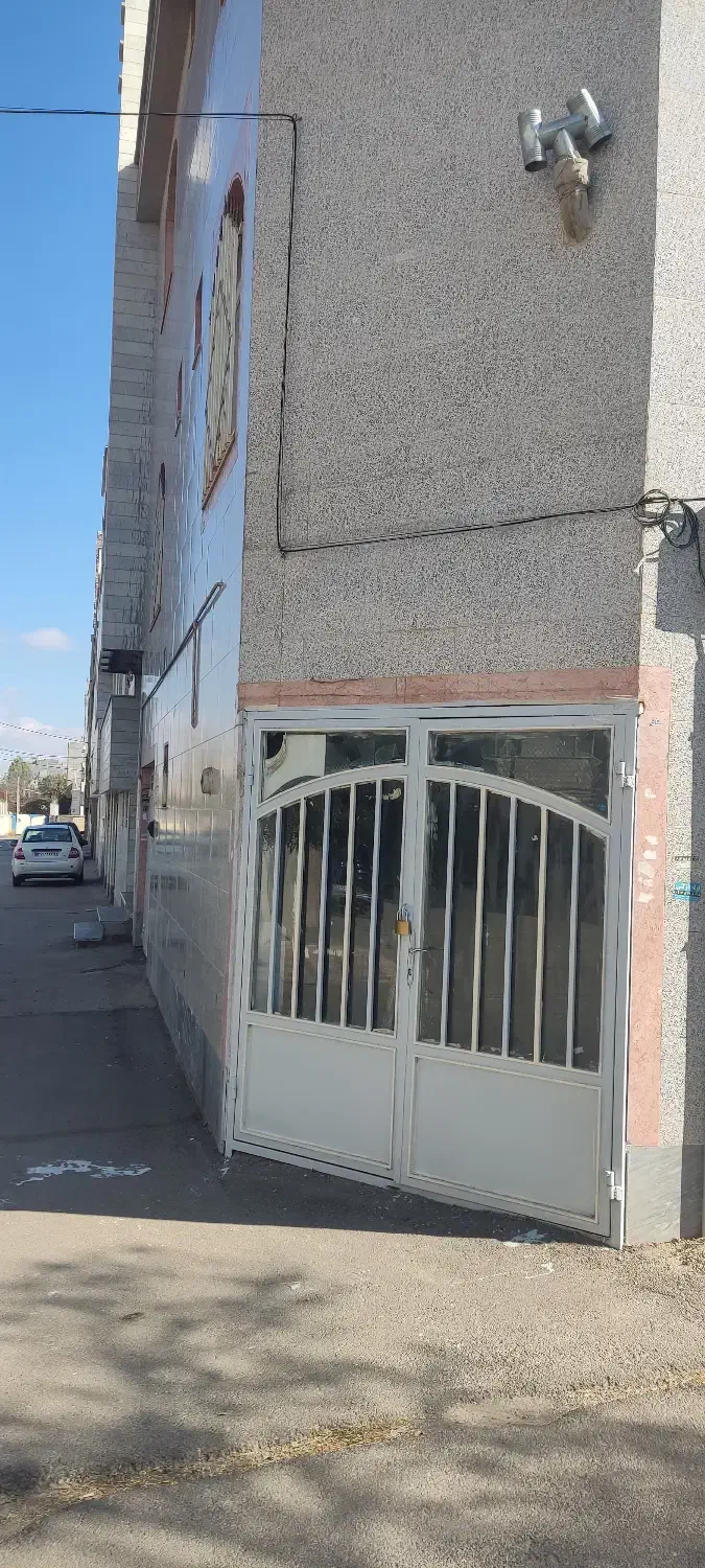 اجاره مغازه برای آرایشگری و خیاطی زنانه|اجارهٔ مغازه و غرفه|اردبیل, |دیوار