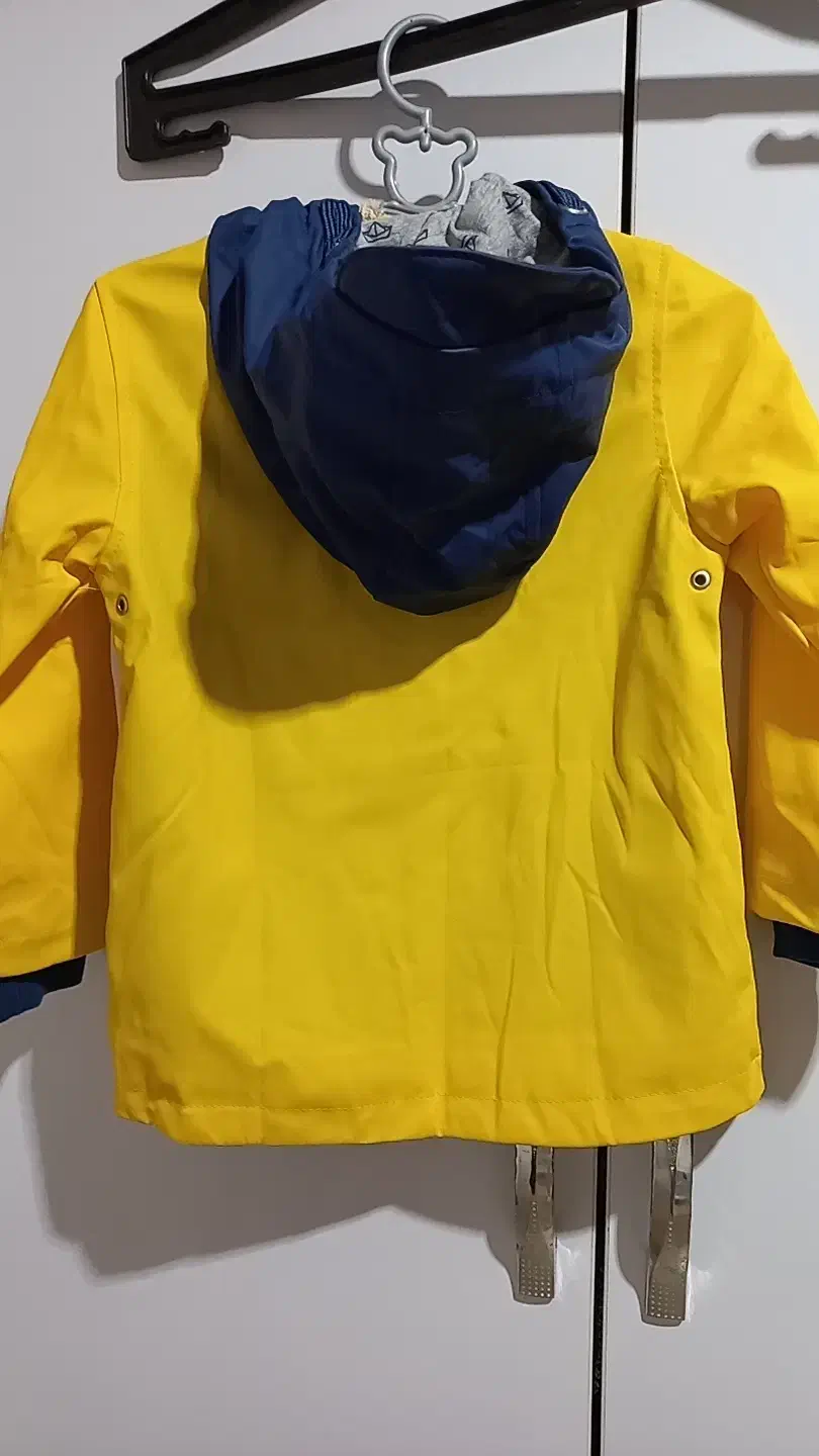 بارانی المانی|کفش و لباس بچه|قزوین, |دیوار