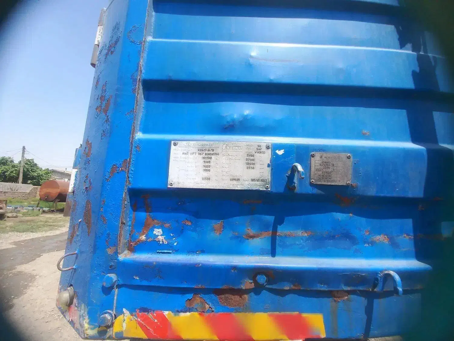 کفی لبه دار ماموت|خودرو سنگین|سنگدوین, |دیوار