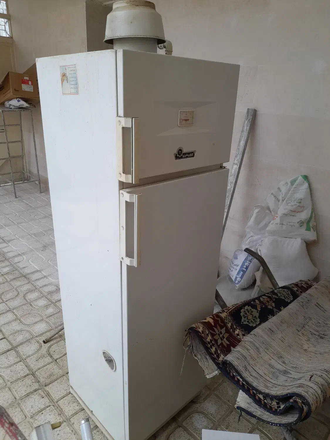 ابگرمکن ایستاده ۶۰گالنی ایران شرق یخچالی|آبگرمکن، پکیج، شوفاژ|کرمانشاه, |دیوار