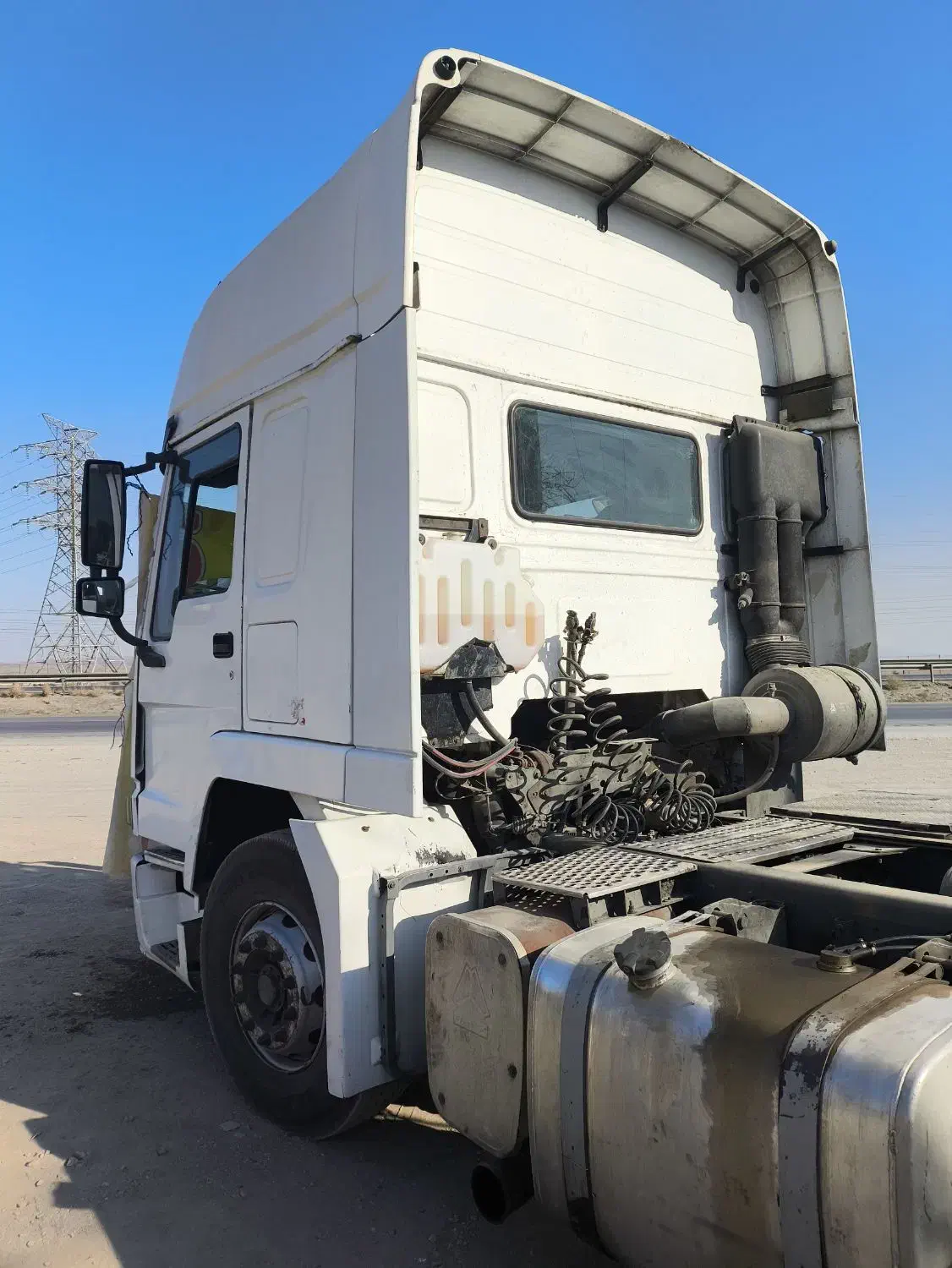 کشنده هوو|خودرو سنگین|ساوه, |دیوار