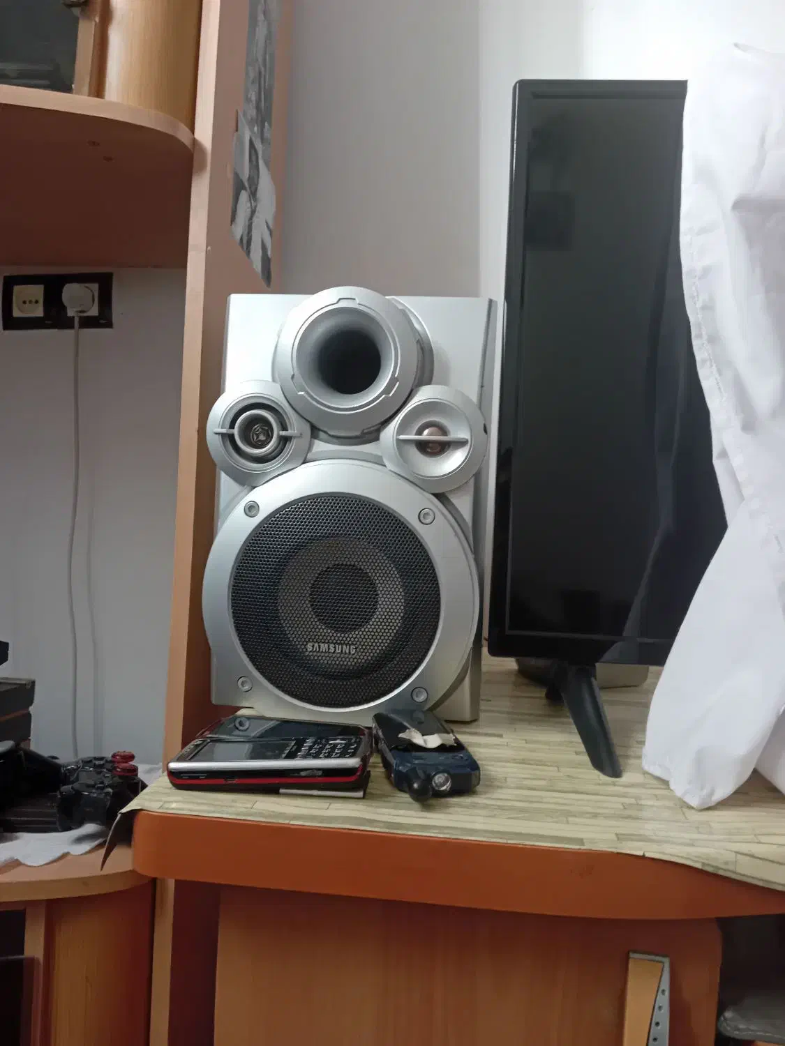 سامسونگ ۲۱۰۰ سالم|سیستم صوتی خانگی|کبودرآهنگ, |دیوار