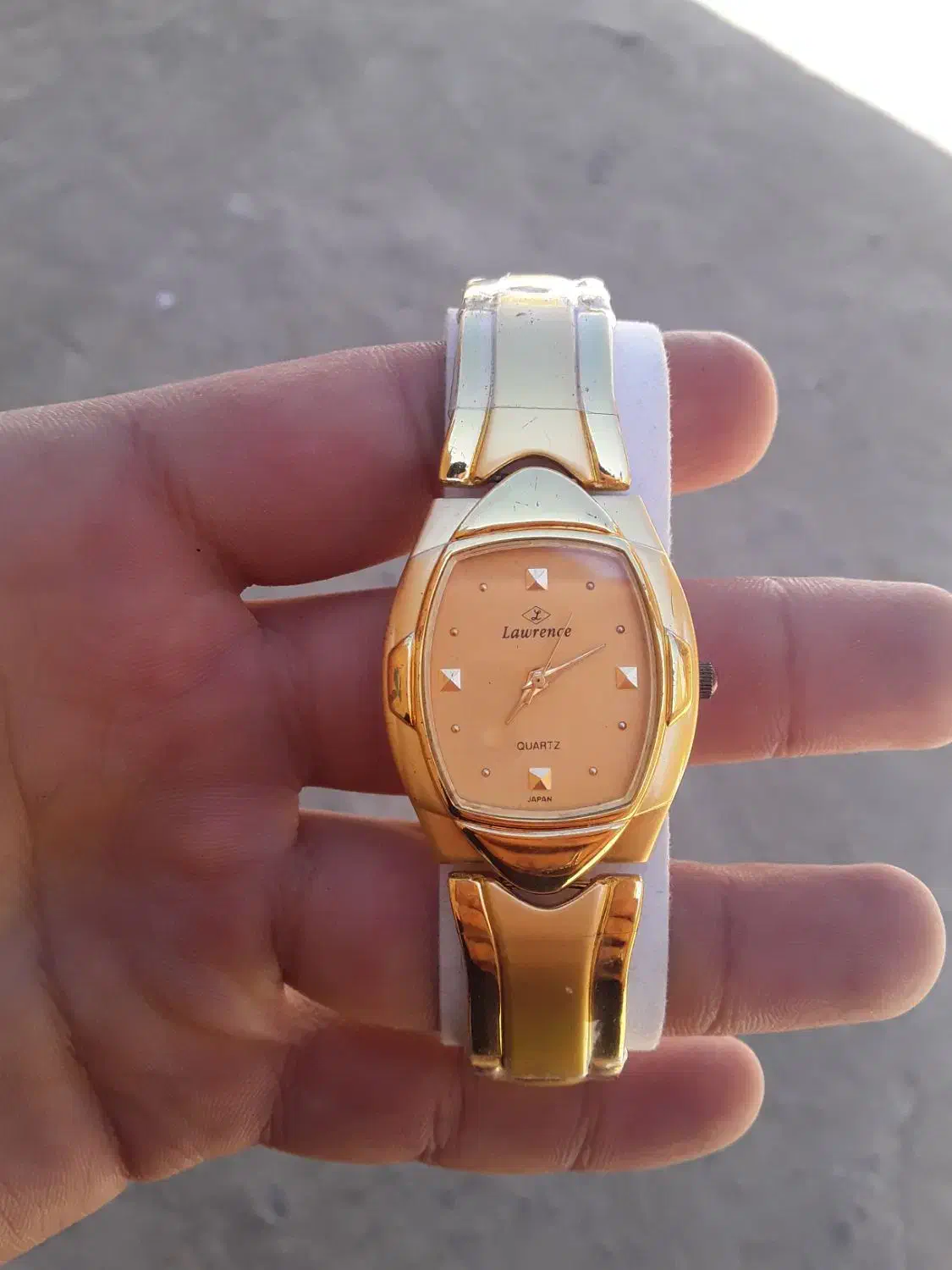 ساعت اصلی (کواترز Qurtz) ژاپن|ساعت|بروجرد, |دیوار