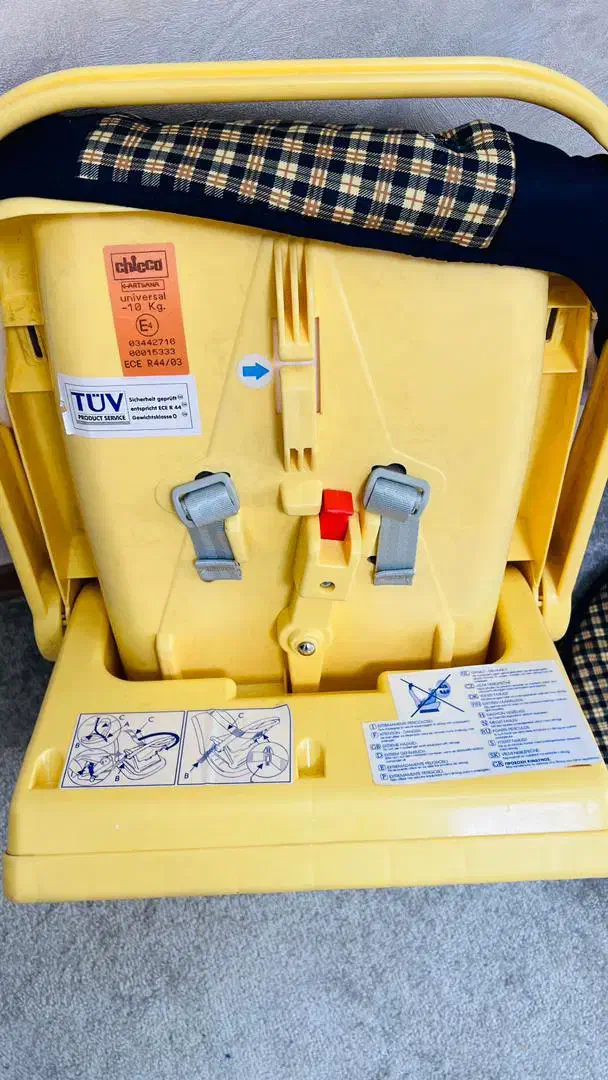 صندلی کودک ماشین|تخت و صندلی بچه|شیراز, آبیاری|دیوار