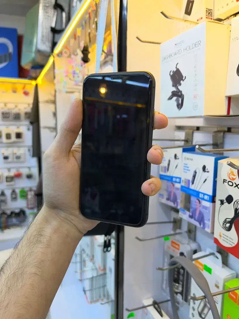 ایفون 11 (64g) تمیز|موبایل|اهواز, کوی باهنر|دیوار