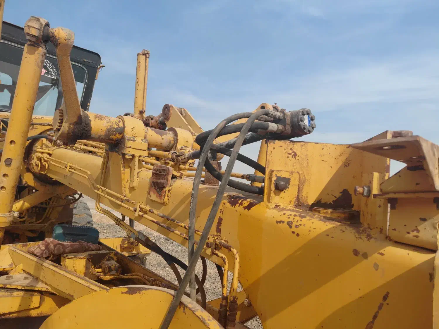 گریدر کوماتسوR2 مندل زنجیری|خودرو سنگین|خرمشهر, |دیوار