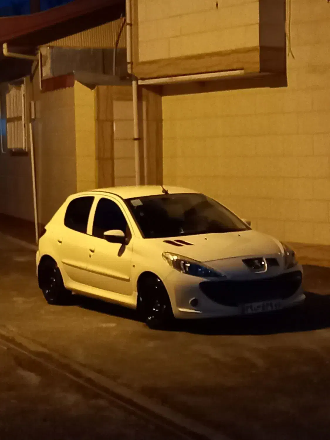 207مدل96دنده ای|خودرو سواری و وانت|بندر انزلی, استادیوم|دیوار