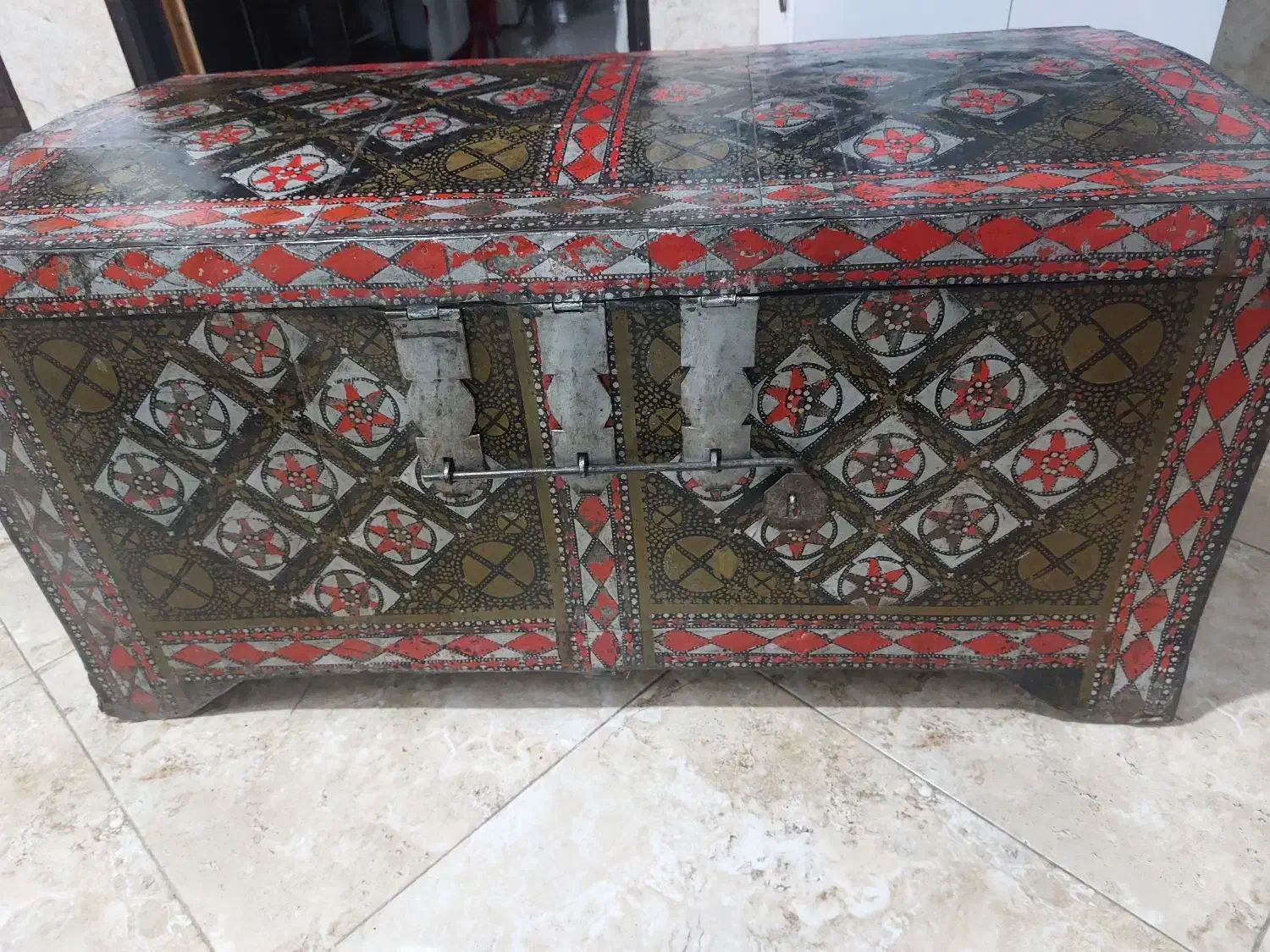 صندوق قاجاری عتیقه|کلکسیون اشیاء عتیقه|کاشان, رجایی|دیوار